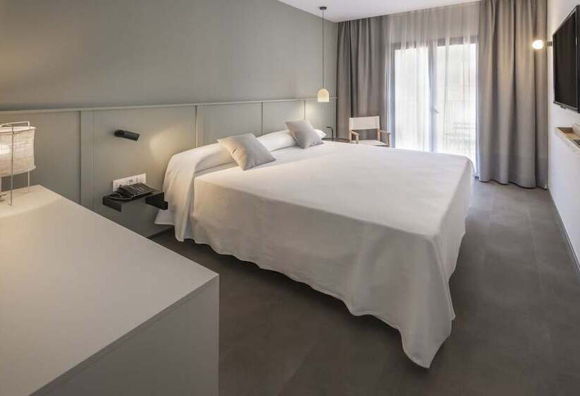 带城市景观的标准间, Ght Miratge   Only Adults 18 And Up