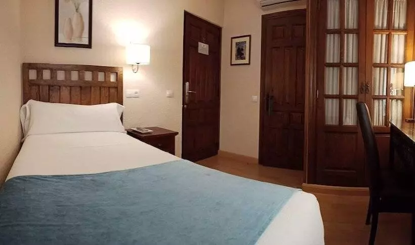 Standard Yhden Hengen Huone, Hostal Rural Moratín