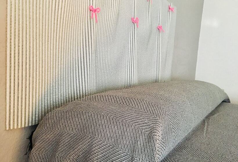 スタンダードルーム, Hostal Tropical