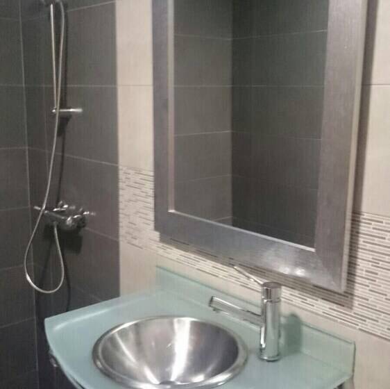 غرفة قياسية, La Ermita 1826