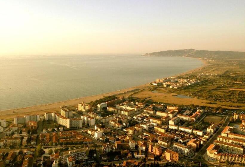 스탠다드 룸, Nereida