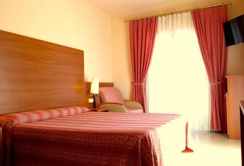 스탠다드 룸 풀장 전망, Nereida