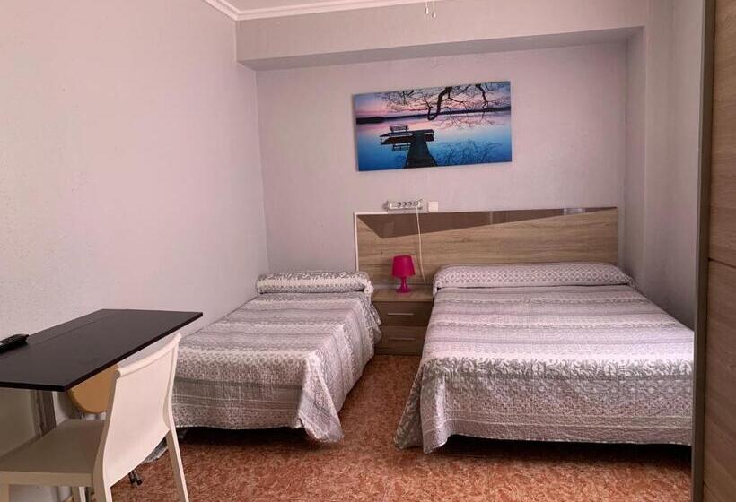 标准间, Pensión Bowling