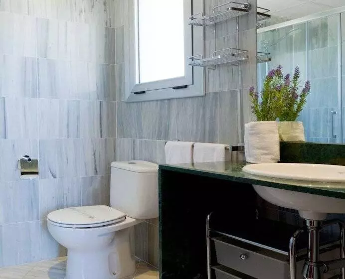 Chambre Standard Individuelle, Turissa