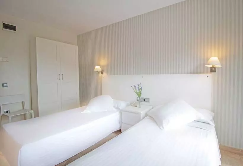 Chambre Standard Individuelle, Turissa