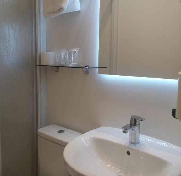 اتاق استاندارد سه نفره, Pensión La Concha