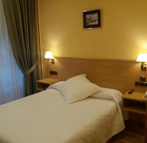 اتاق استاندارد یک نفره, Pensión La Concha