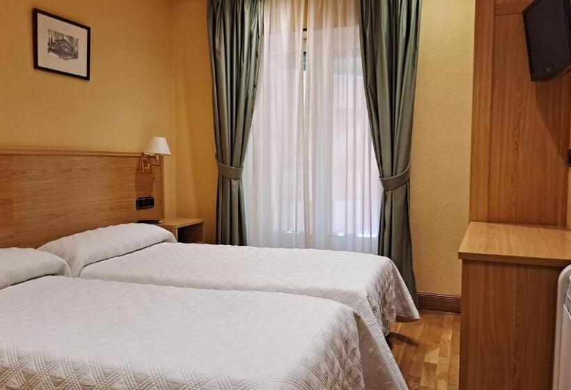 اتاق اکونومی, Pensión La Concha