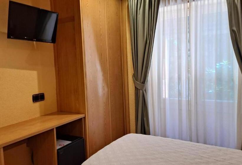 اتاق اکونومی, Pensión La Concha