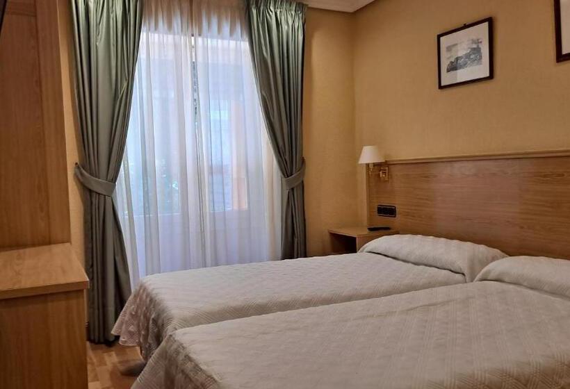 اتاق اکونومی, Pensión La Concha