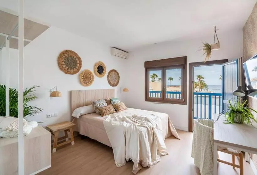 اتاق استاندارد با بالکن و چشم‌انداز دریا, Bf Rooms Carboneras