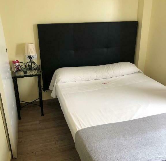 اتاق استاندارد یک نفره, Hospederia Luis De Gongora