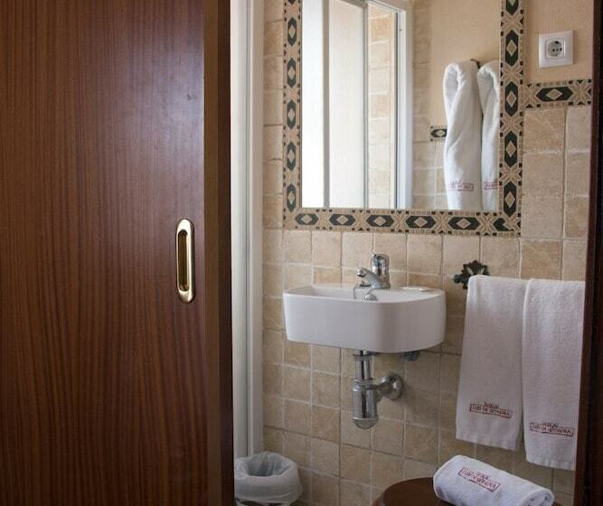 اتاق استاندارد یک نفره, Hospederia Luis De Gongora