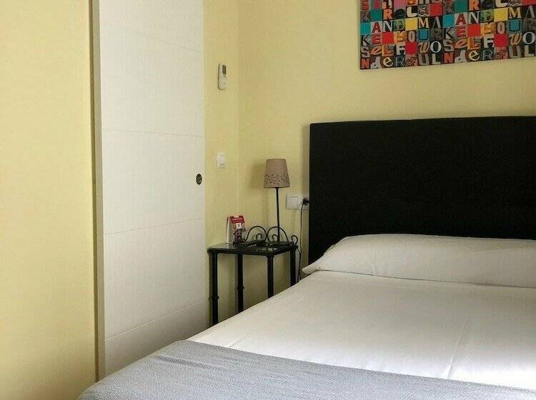 اتاق اکونومی, Hospederia Luis De Gongora