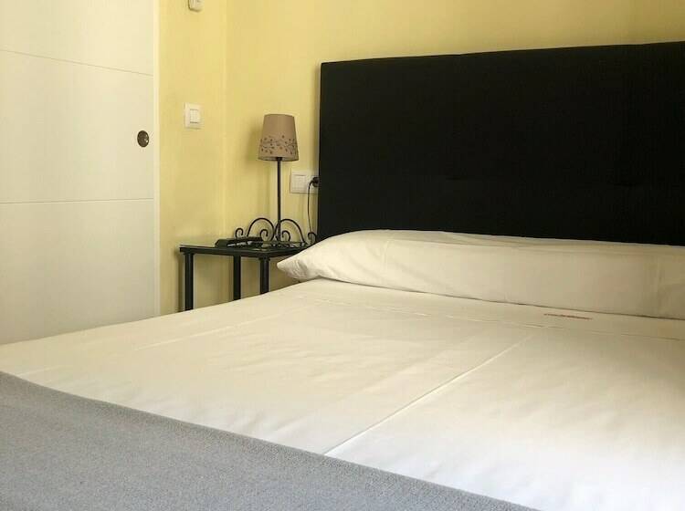 اتاق اکونومی, Hospederia Luis De Gongora