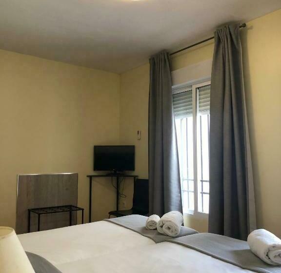 اتاق استاندارد, Hospederia Luis De Gongora