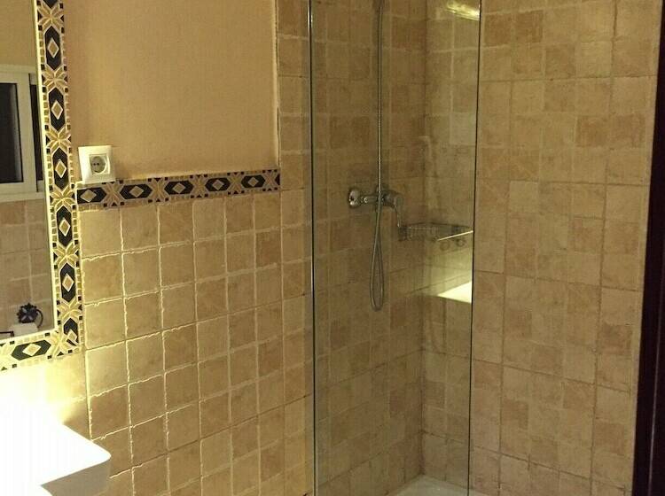 اتاق استاندارد, Hospederia Luis De Gongora