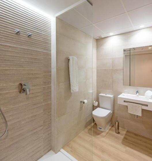 اتاق استاندارد یک نفره, La Lonja