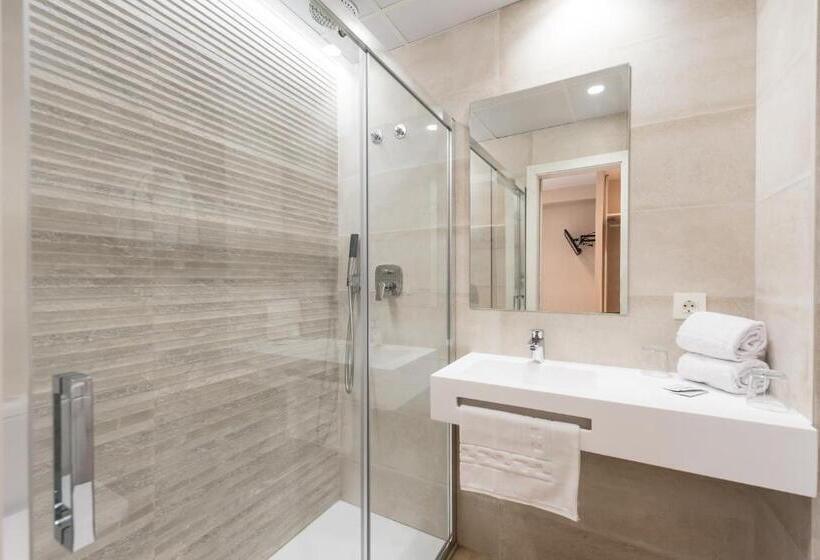 اتاق عادی, La Lonja