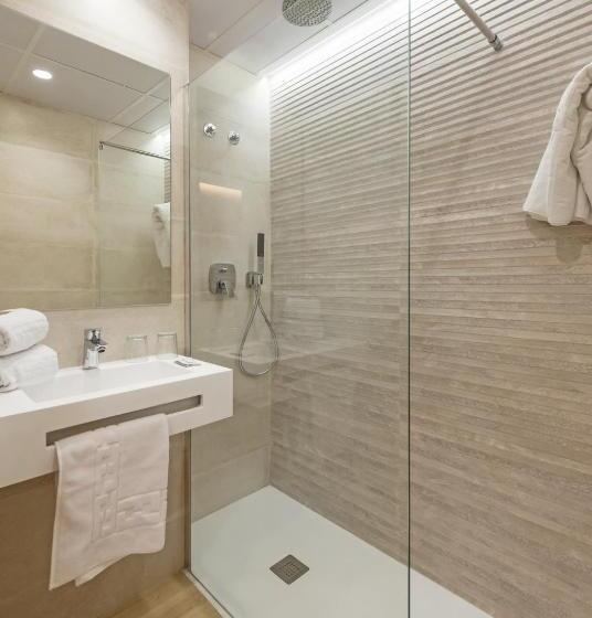 اتاق عادی, La Lonja