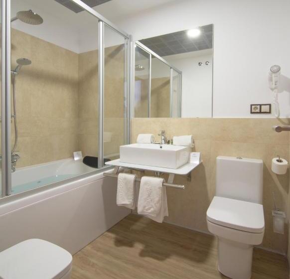 اتاق استاندارد با وان آب گرم, La Lonja