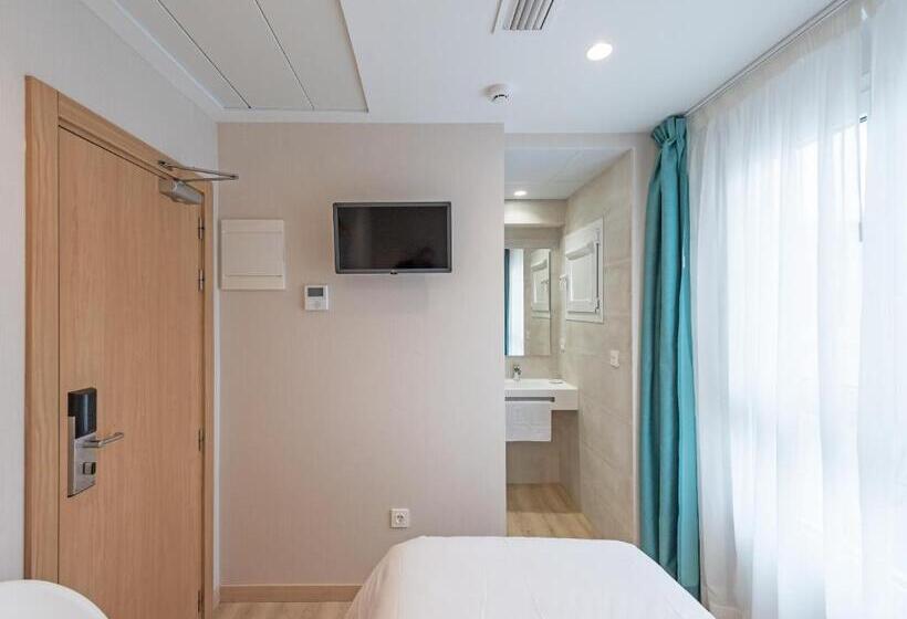 اتاق استاندارد یک نفره, La Lonja