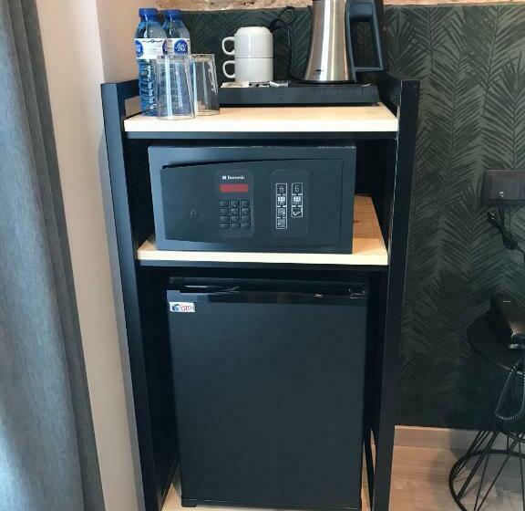 اتاق استاندارد یک نفره, Canton