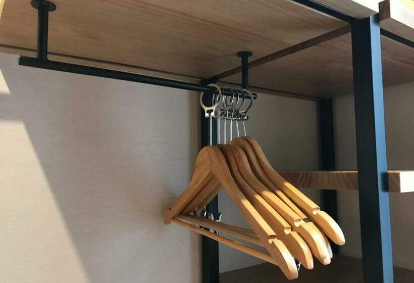 اتاق سوپریور یک تخته, Canton