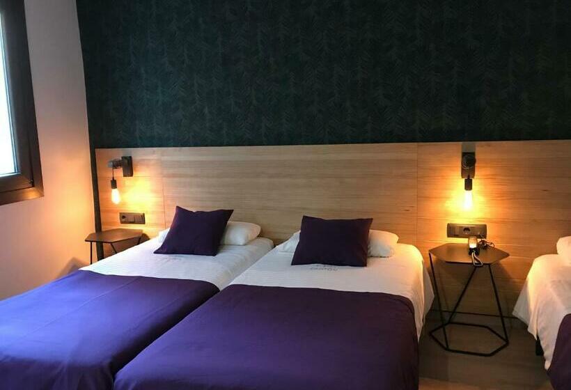 Трехместный Номер Superior, Canton