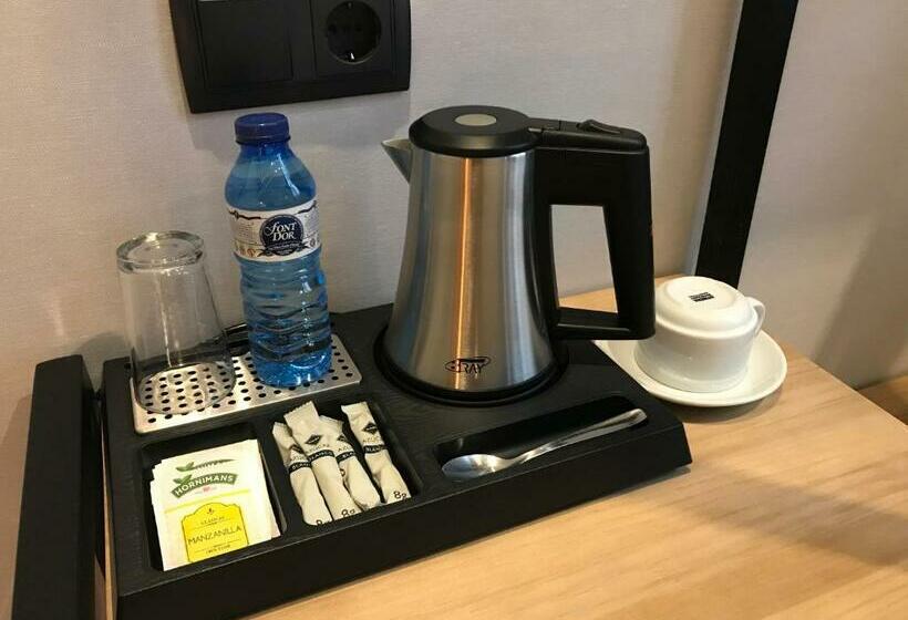 اتاق سوپریور خانوادگی, Canton