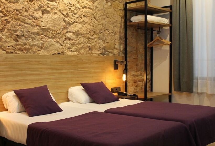 اتاق سوپریور سه تخته, Canton