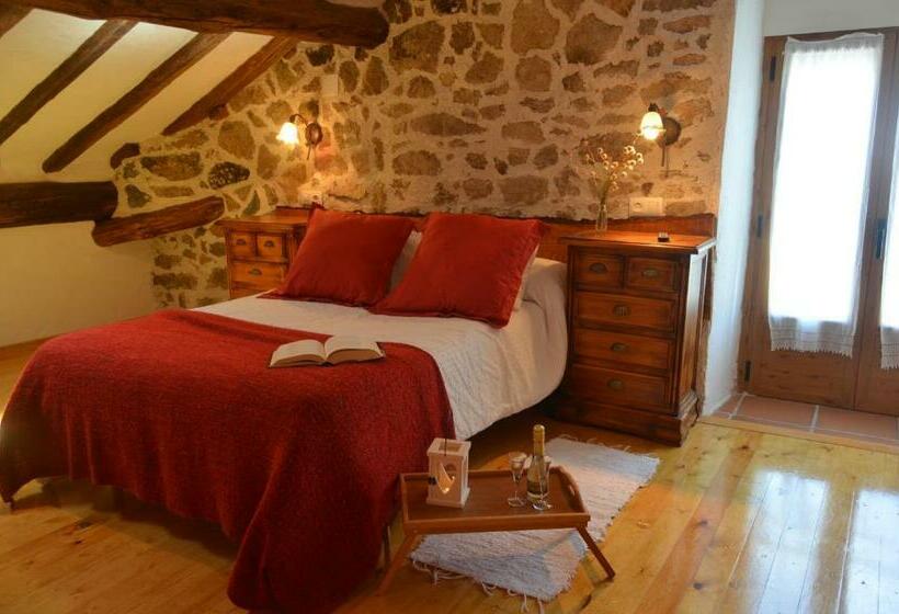 Трехместный Номер Superior, Hostal Refugio De Gredos