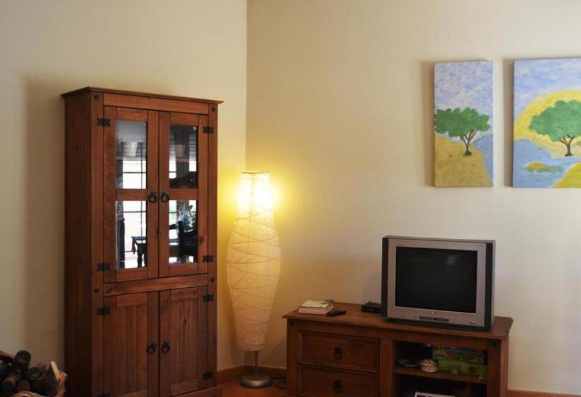 Апартаменты 1 Спальня, Hostal Refugio De Gredos