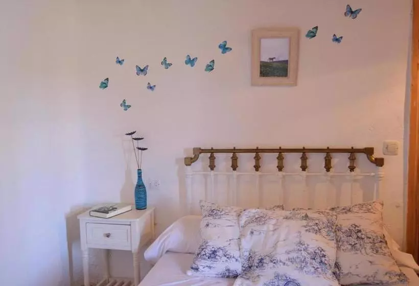 Standard Yhden Hengen Huone, Hostal Refugio De Gredos