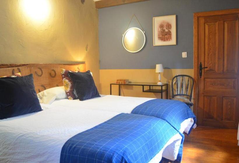 스탠다드 룸, Hostal Refugio De Gredos