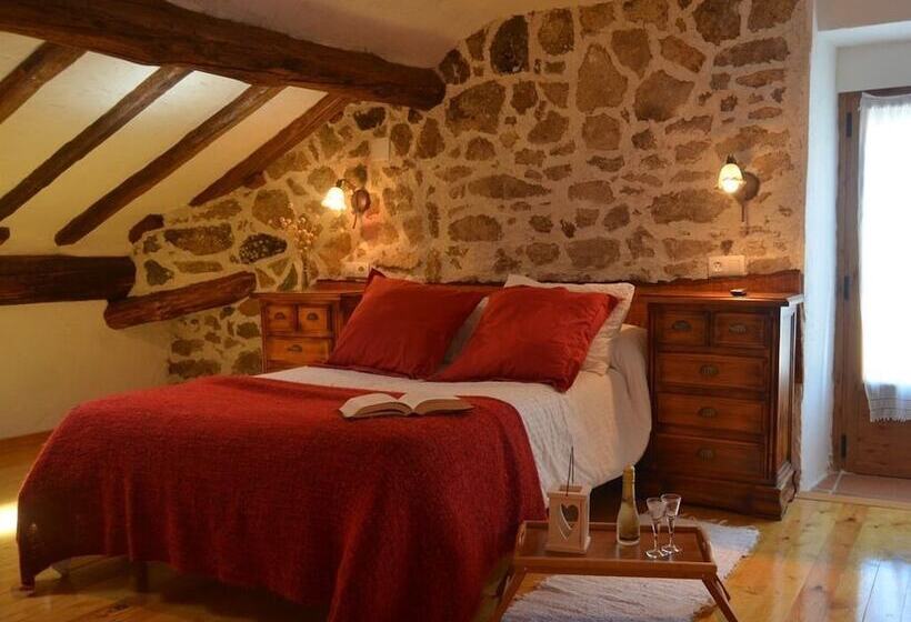 Трехместный Номер Superior, Hostal Refugio De Gredos