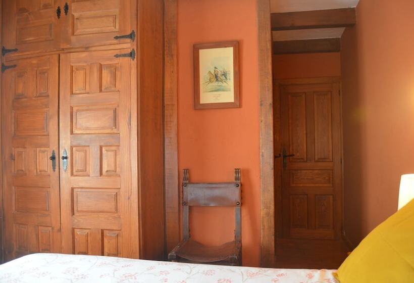스탠다드 룸, Hostal Refugio De Gredos