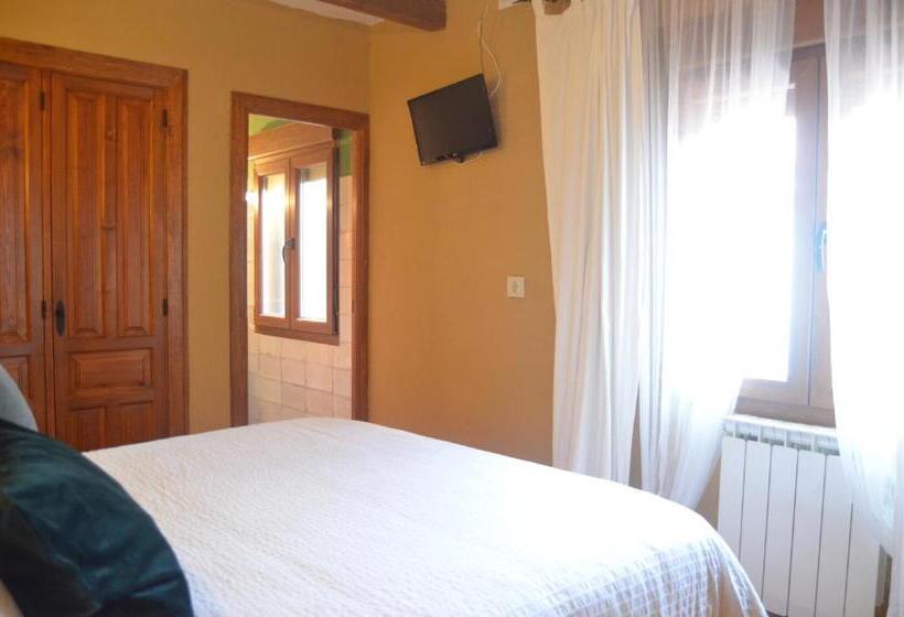 Номер Superior, Hostal Refugio De Gredos