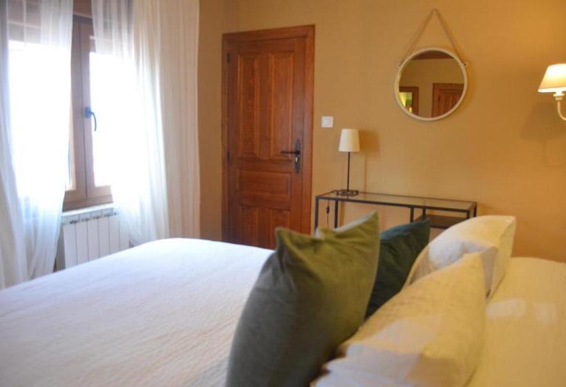 Номер Superior, Hostal Refugio De Gredos