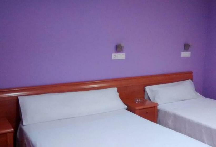 Номер Стандарт, Hostal álvarez