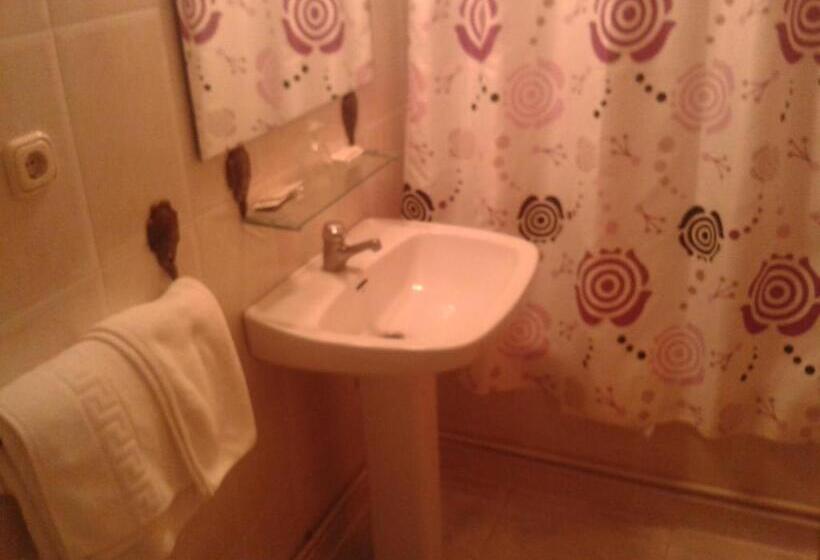 スタンダード４人部屋, Hostal Restaurante Los Bronces