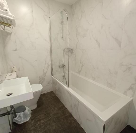 标准单人间, Mariquito