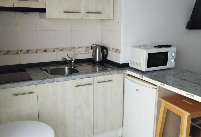 Апартаменты 1 Спальня, Raxa