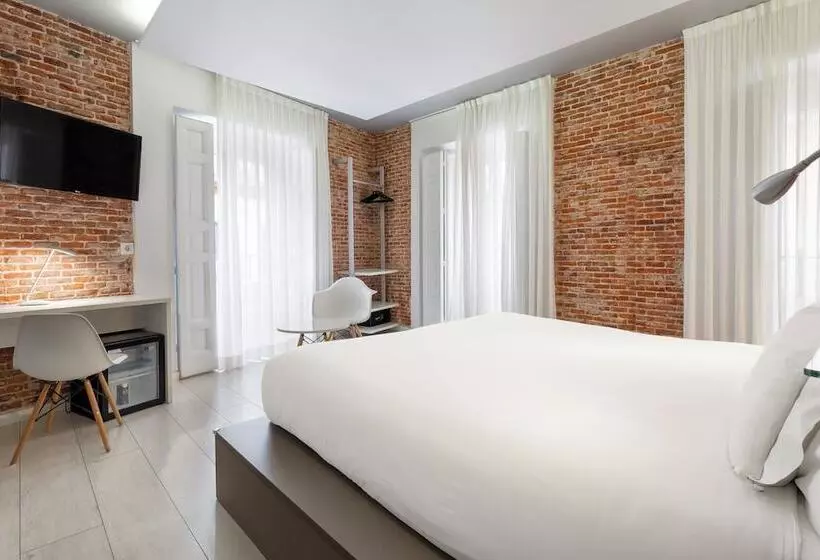 スーペリアールーム, B&b Hotel Madrid Centro Fuencarral 52