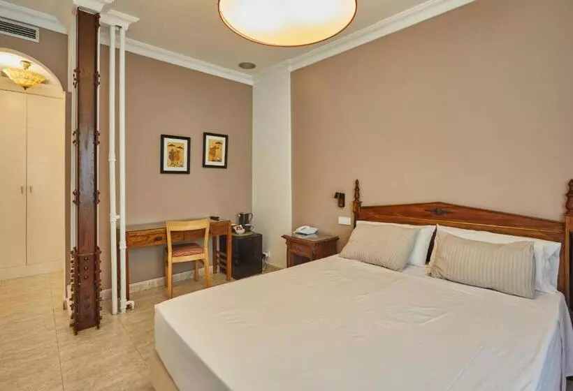 Superior Oda, Hostal Barrera