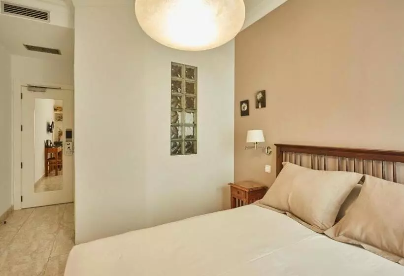 Standart Oda, Hostal Barrera