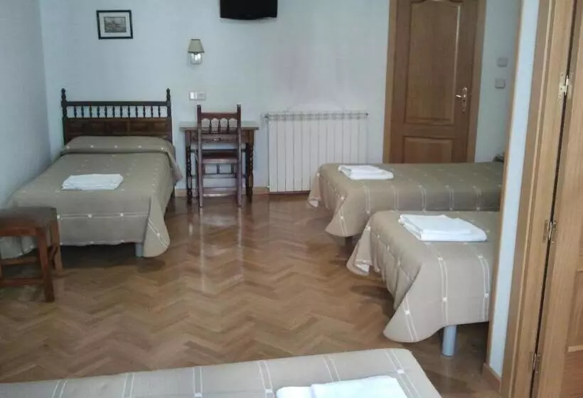 ファミリールーム, Hostal Biarritz