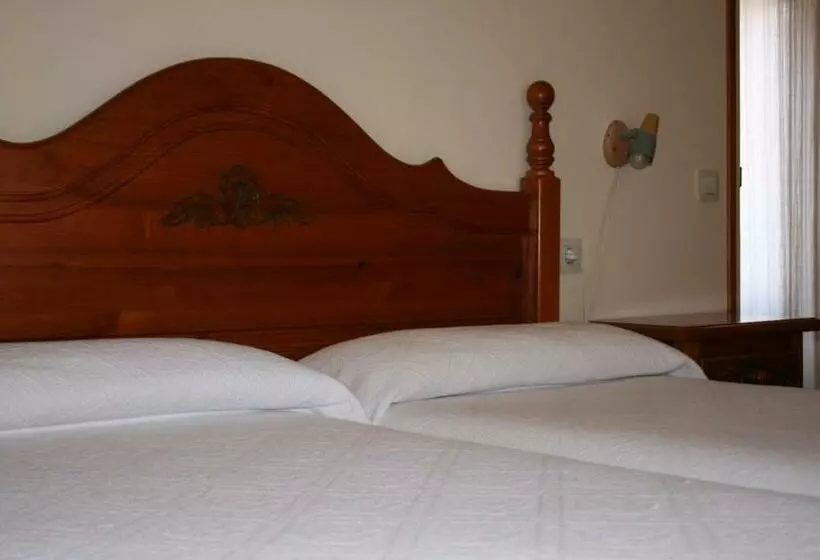 スタンダードルーム, Hostal La Catalana