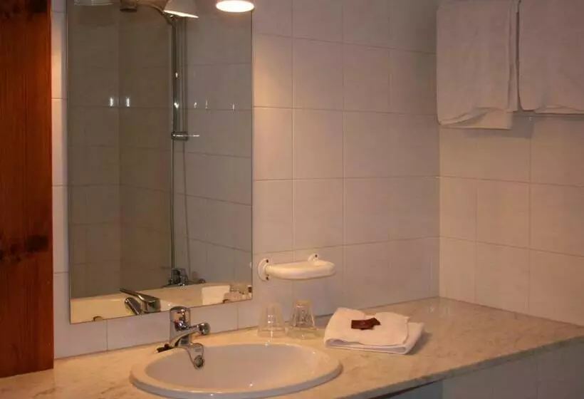 スタンダードルーム, Hostal La Catalana