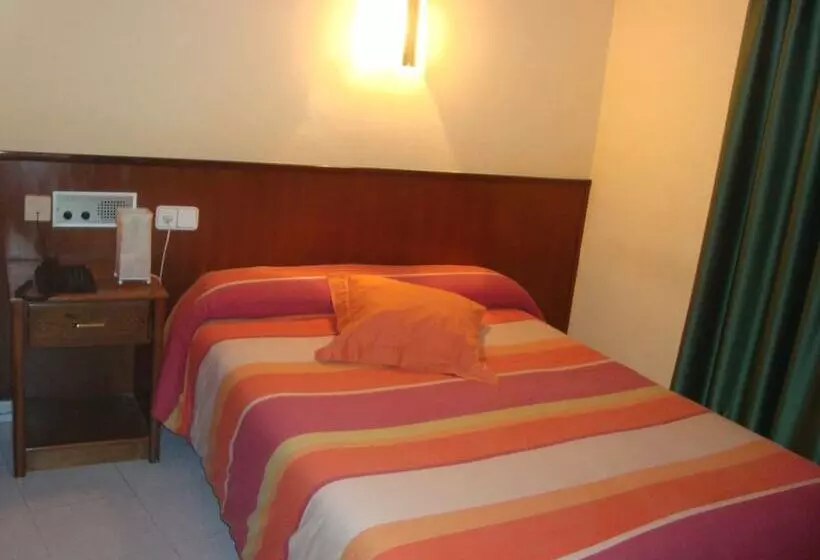 Habitación Estándar, Hostal Les Collades